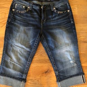 Miss Me crop capris 34